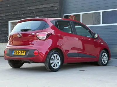 Hyundai i10 - Thumbnail 32