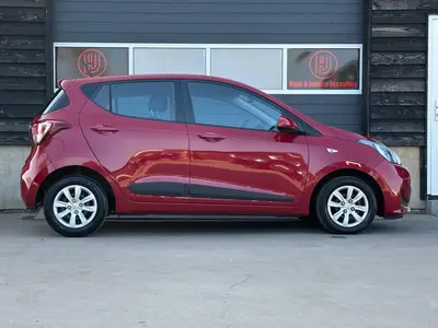 Hyundai i10 - Thumbnail 9