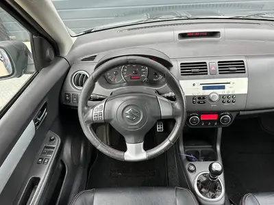 Suzuki Swift - Thumbnail 15