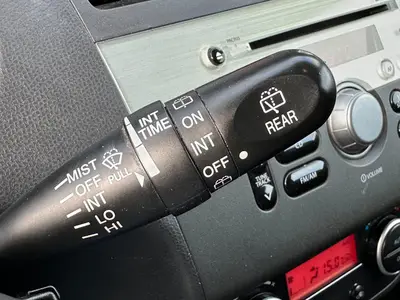 Suzuki Swift - Thumbnail 21