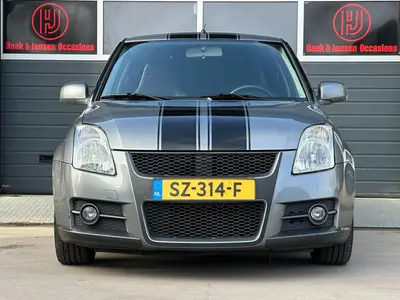 Suzuki Swift - Thumbnail 6