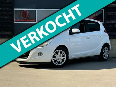 Hyundai i20 - Thumbnail 1