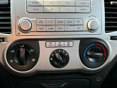 Hyundai i20 - Thumbnail 19