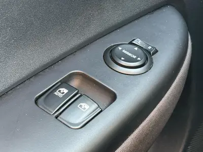 Hyundai i20 - Thumbnail 28