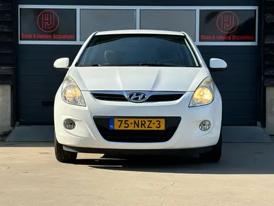 Hyundai i20 - Thumbnail 6