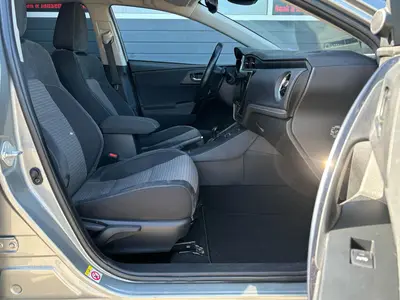 Toyota Auris Touring Sports - Thumbnail 11