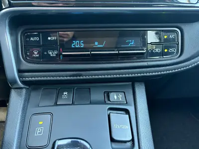 Toyota Auris Touring Sports - Thumbnail 27