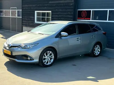 Toyota Auris Touring Sports - Thumbnail 32