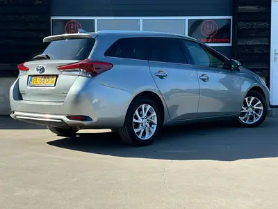 Toyota Auris Touring Sports - Thumbnail 5