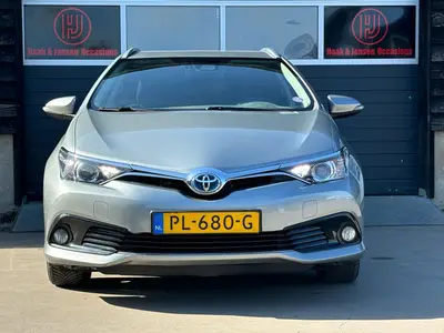 Toyota Auris Touring Sports - Thumbnail 8