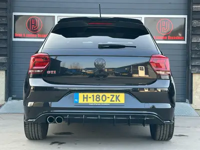 Volkswagen Polo - Thumbnail 10