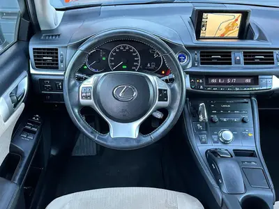 Lexus CT - Thumbnail 15