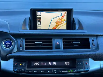 Lexus CT - Thumbnail 16