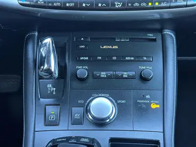 Lexus CT - Thumbnail 17