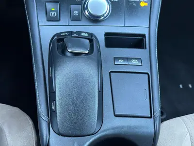 Lexus CT - Thumbnail 19