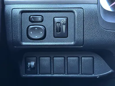 Lexus CT - Thumbnail 25