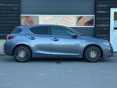 Lexus CT - Thumbnail 8