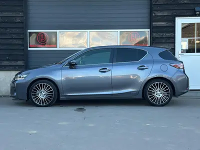 Lexus CT - Thumbnail 9