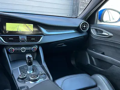 Alfa Romeo Giulia - Thumbnail 14