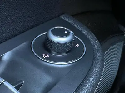 Alfa Romeo Giulia - Thumbnail 19