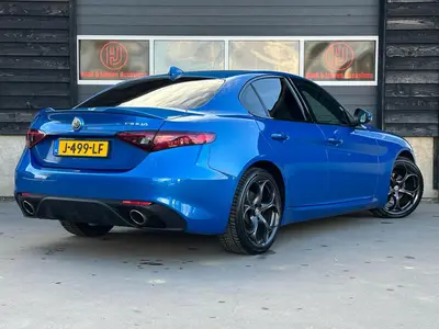 Alfa Romeo Giulia - Thumbnail 4