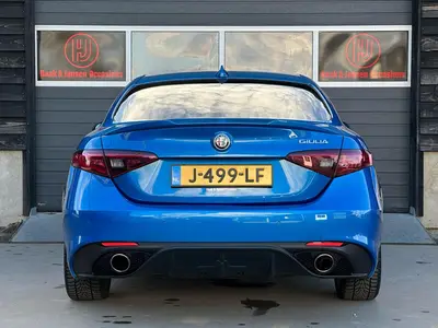 Alfa Romeo Giulia - Thumbnail 7