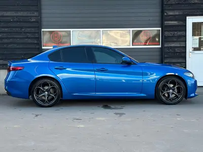 Alfa Romeo Giulia - Thumbnail 8