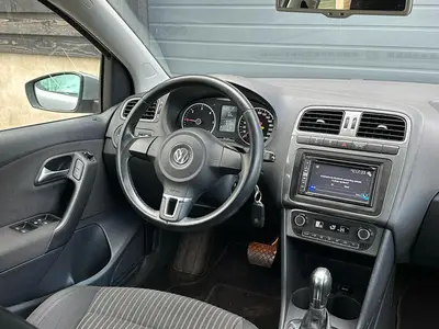 Volkswagen Polo - Thumbnail 14
