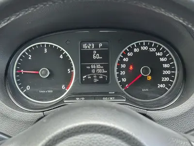 Volkswagen Polo - Thumbnail 21