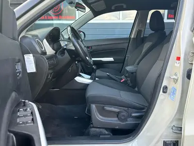 Suzuki Vitara - Thumbnail 11