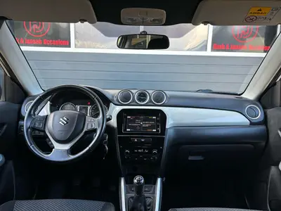 Suzuki Vitara - Thumbnail 12
