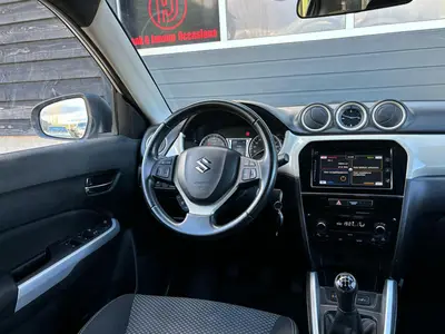 Suzuki Vitara - Thumbnail 14