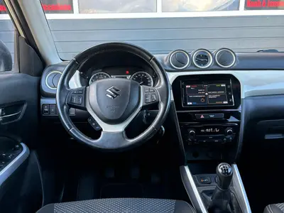 Suzuki Vitara - Thumbnail 15