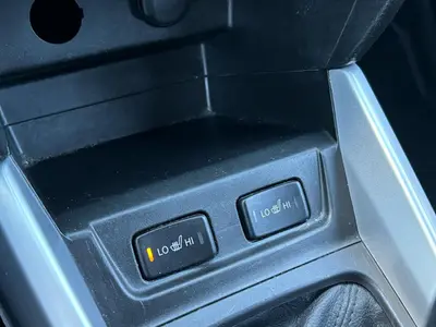 Suzuki Vitara - Thumbnail 21