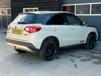 Suzuki Vitara - Thumbnail 33