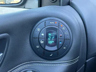 Renault Espace - Thumbnail 30