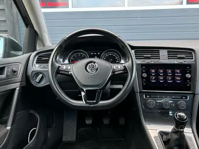 Volkswagen Golf - Thumbnail 15