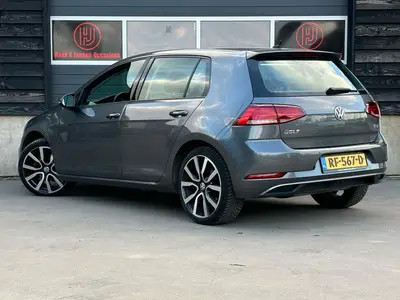 Volkswagen Golf - Thumbnail 5