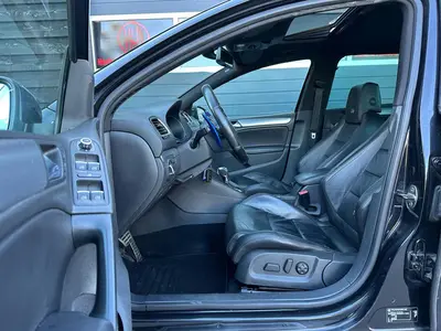 Volkswagen Golf - Thumbnail 12