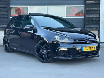 Volkswagen Golf - Thumbnail 3