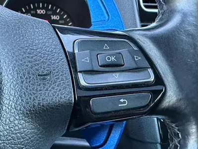 Volkswagen Golf - Thumbnail 21