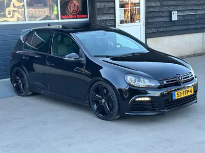 Volkswagen Golf - Thumbnail 29