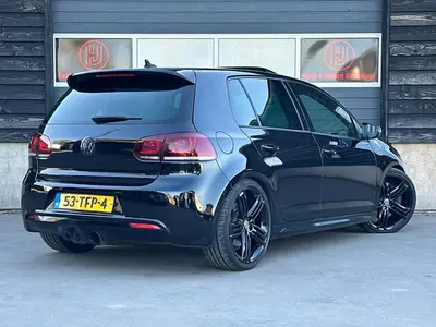 Volkswagen Golf - Thumbnail 4