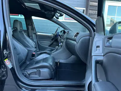 Volkswagen Golf - Thumbnail 10