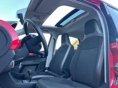 Volkswagen up! - Thumbnail 12