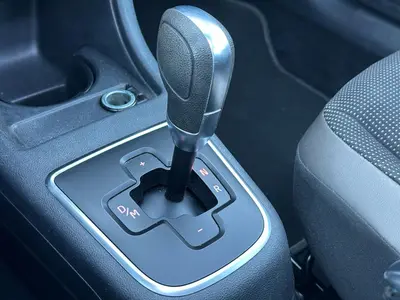 Volkswagen up! - Thumbnail 19