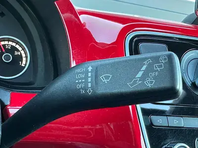 Volkswagen up! - Thumbnail 20