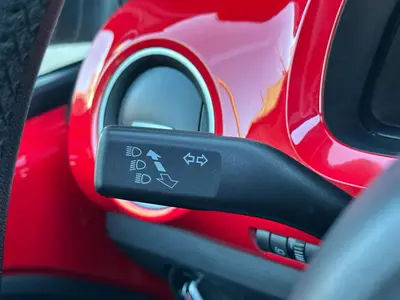 Volkswagen up! - Thumbnail 21