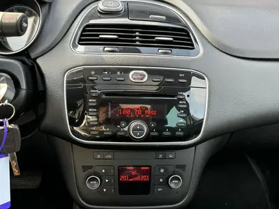 Fiat Punto Evo - Thumbnail 23