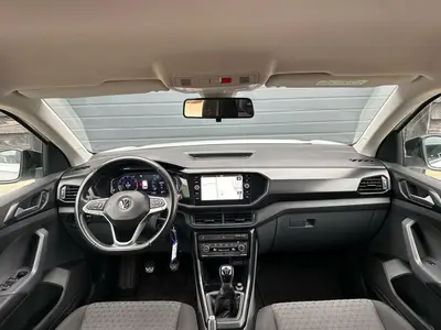 Volkswagen T-Cross - Thumbnail 12